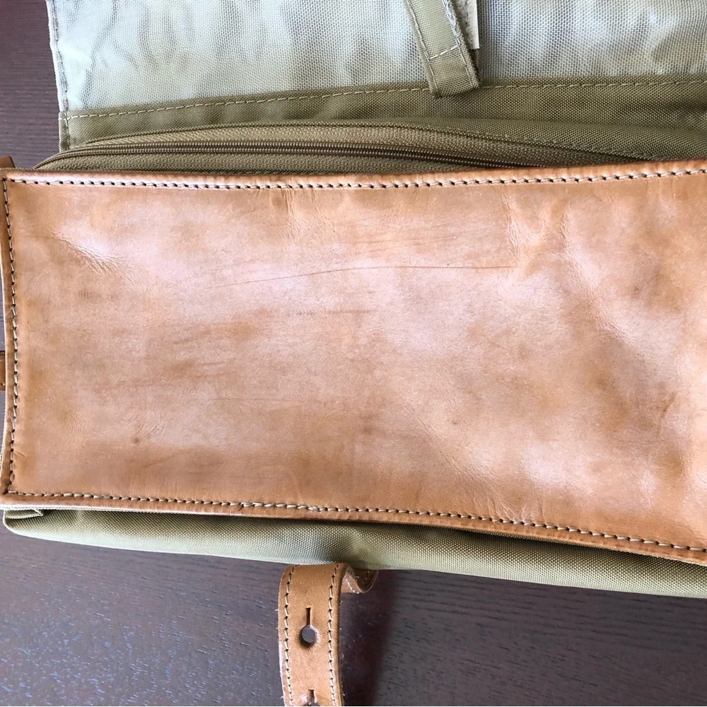 Vintage Hartmann Hanging Toiletry Bag - Consists of Leather & Nylon - Picture 10 of 13